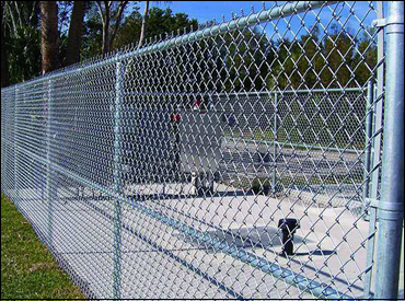 Diamond opening woven wire mesh fence fabric, hot dipped galvanized